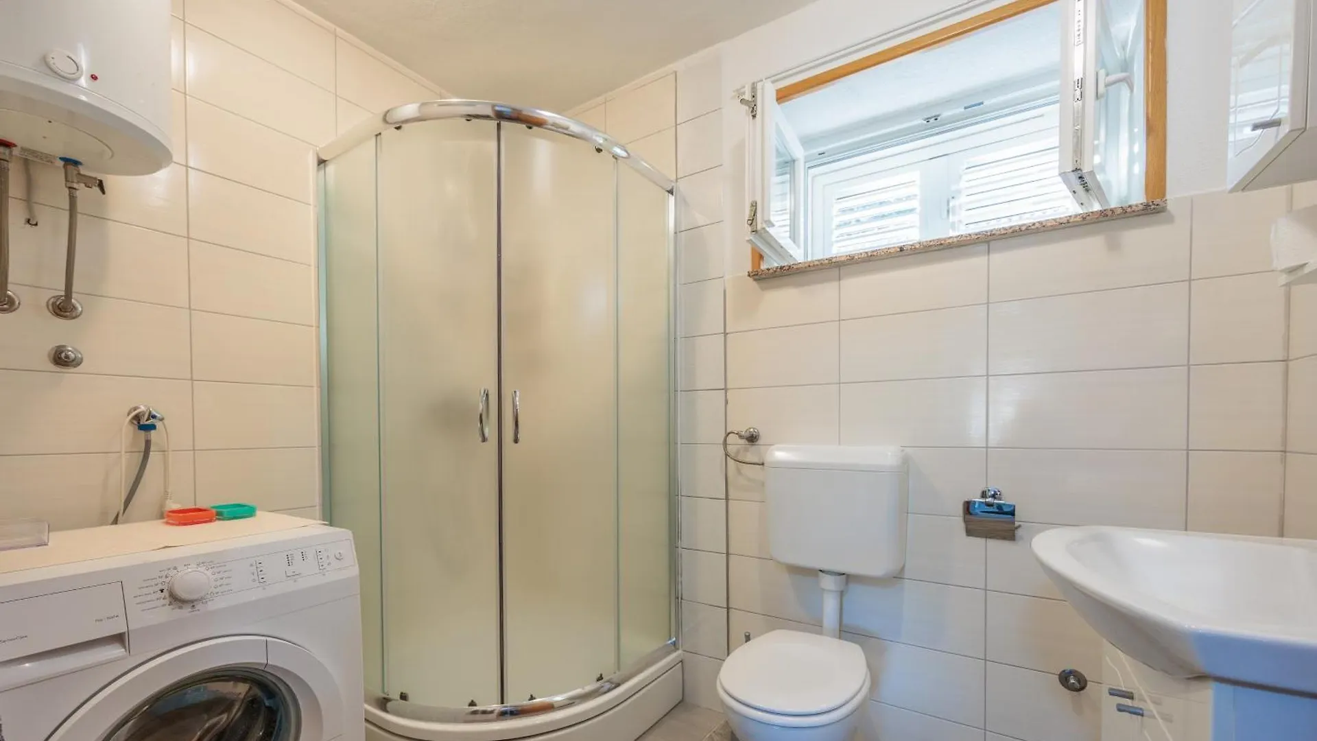 Apartment Vulica Dolac Jasenice  Croatia